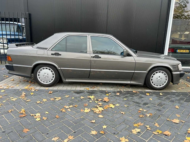Mercedes-benz - 190 - 2.5 d turbo (1989) - afbeelding 12 van  18