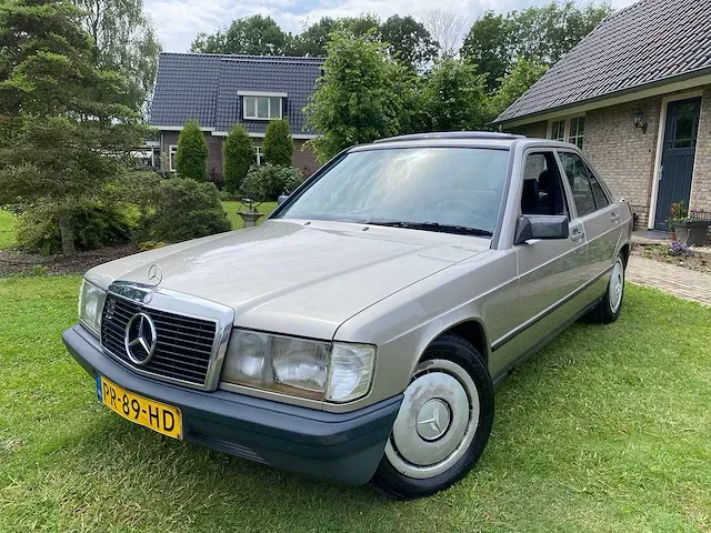 Mercedes-benz - 190-serie - 2.0 e - pr-89-hd - 1986 - afbeelding 1 van  19