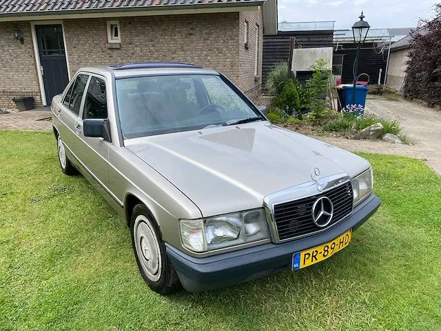 Mercedes-benz - 190-serie - 2.0 e - pr-89-hd - 1986 - afbeelding 12 van  19