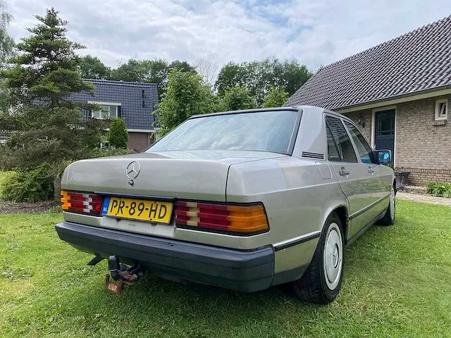 Mercedes-benz - 190-serie - 2.0 e - pr-89-hd - 1986 - afbeelding 16 van  19