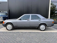 Mercedes-benz - 190-serie - 2.0 e (1987) - afbeelding 3 van  19