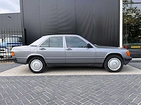 Mercedes-benz - 190-serie - 2.0 e (1987) - afbeelding 6 van  19
