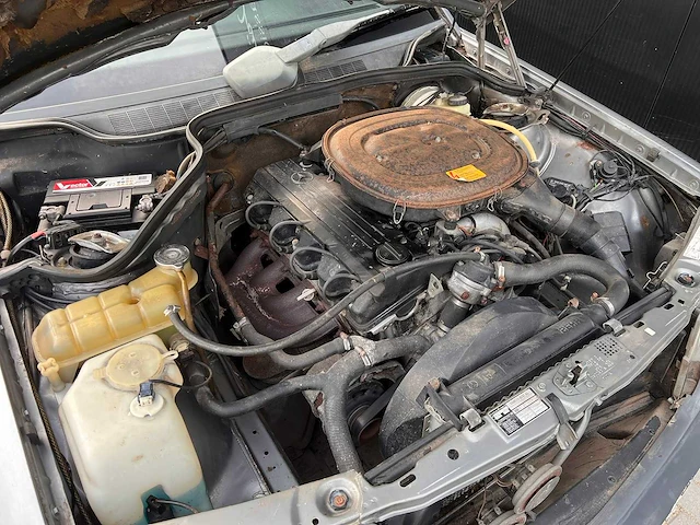 Mercedes-benz - 190-serie - 2.0 e (1987) - afbeelding 14 van  19