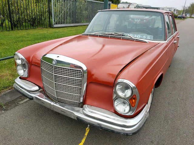 Mercedes-benz - 1971 - w108 280 se - 3.5 v8 - dr-10-55 - afbeelding 7 van  14