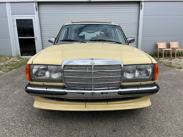 Mercedes-benz - 1979 - 200-280 (w123) combi - 280 te - personenauto - afbeelding 5 van  12