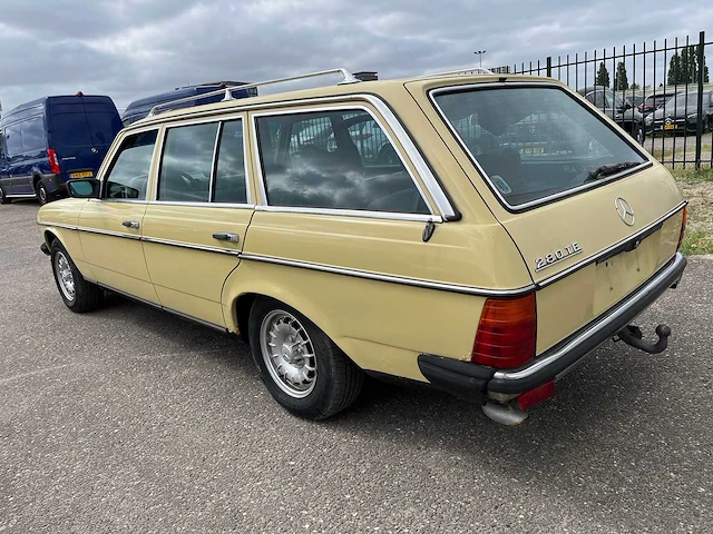 Mercedes-benz - 1979 - 200-280 (w123) combi - 280 te - personenauto - afbeelding 10 van  12