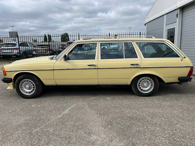 Mercedes-benz - 1979 - 200-280 (w123) combi - 280 te - personenauto - afbeelding 11 van  12