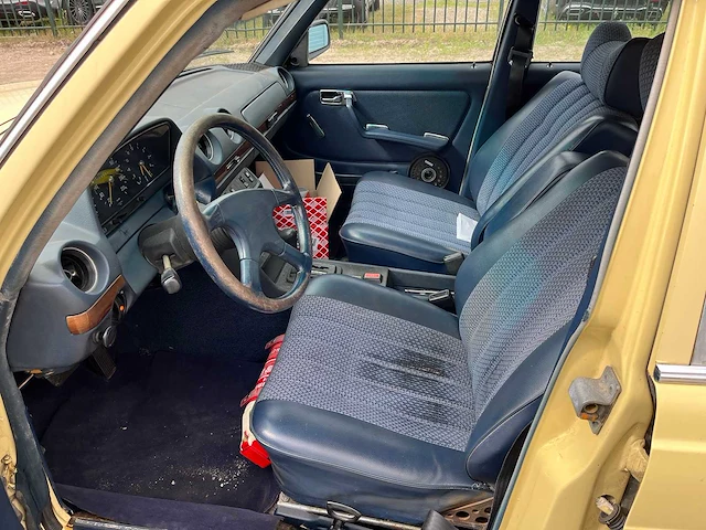 Mercedes-benz - 1979 - 200-280 (w123) combi - 280 te - personenauto - afbeelding 12 van  12