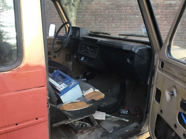 Mercedes-benz - 1980 - 300gd - personenauto - afbeelding 10 van  29