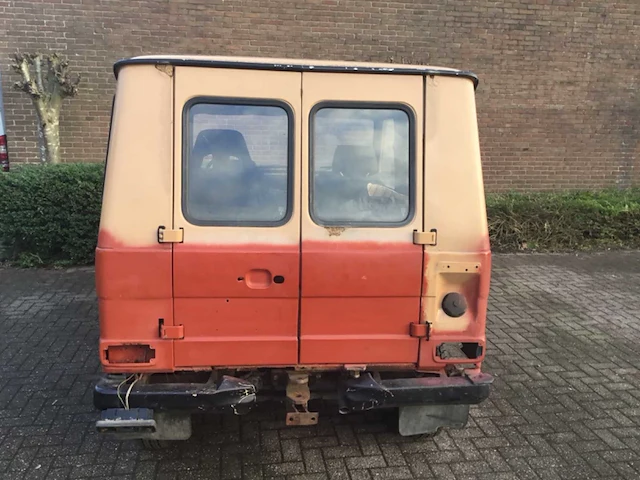 Mercedes-benz - 1980 - 300gd - personenauto - afbeelding 15 van  29