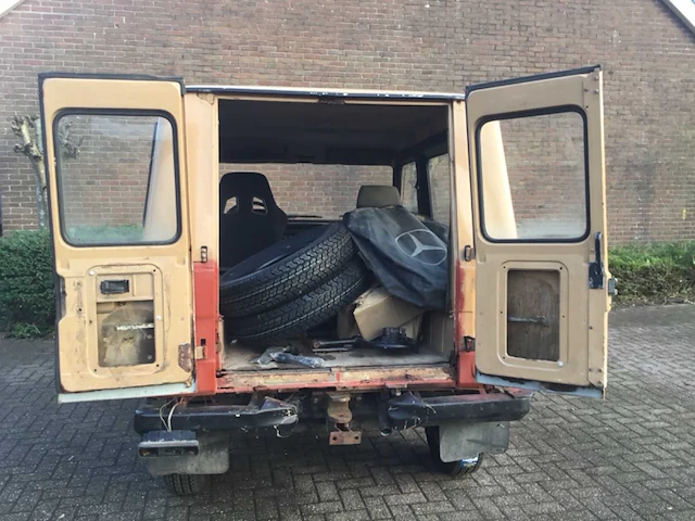 Mercedes-benz - 1980 - 300gd - personenauto - afbeelding 17 van  29