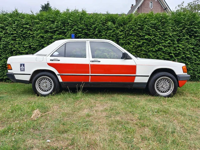 Mercedes-benz - 1983 - 190-serie - 2.0 - 73-tfd-9 - afbeelding 3 van  24