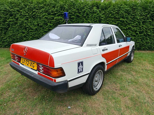 Mercedes-benz - 1983 - 190-serie - 2.0 - 73-tfd-9 - afbeelding 4 van  24
