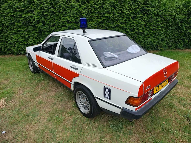 Mercedes-benz - 1983 - 190-serie - 2.0 - 73-tfd-9 - afbeelding 9 van  24