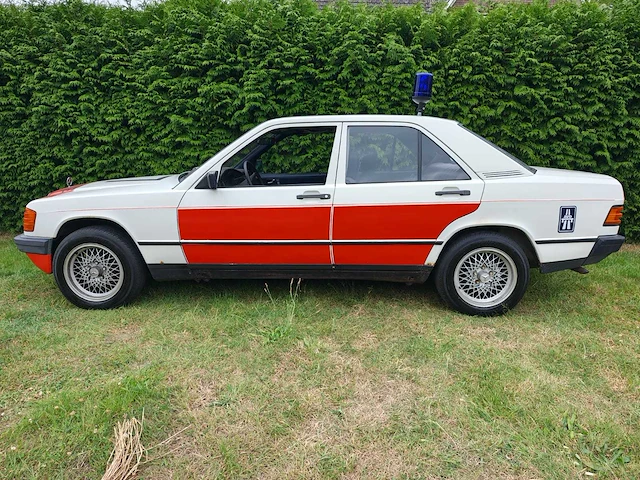 Mercedes-benz - 1983 - 190-serie - 2.0 - 73-tfd-9 - afbeelding 11 van  24