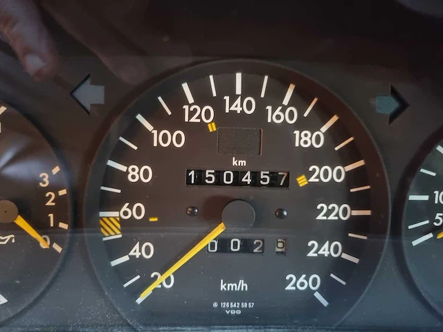 Mercedes-benz - 1989 - w126 - 560 se - personenauto - afbeelding 7 van  17