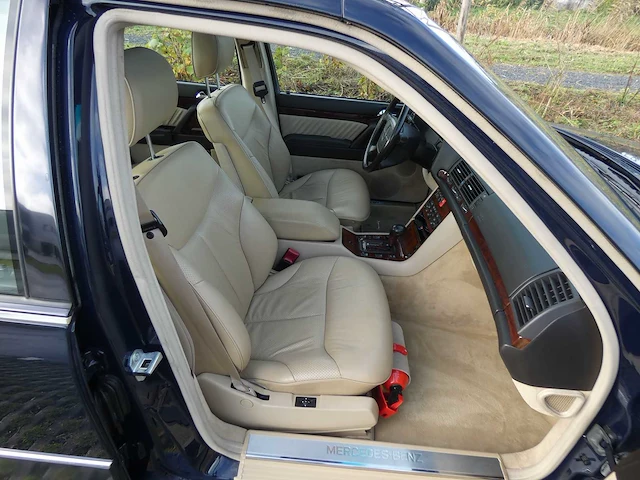 Mercedes-benz - 1993 - s-klasse - 600 sel - personenauto - afbeelding 9 van  35