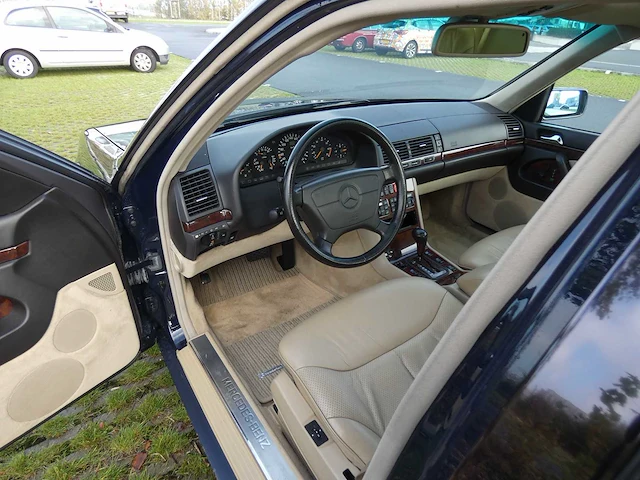 Mercedes-benz - 1993 - s-klasse - 600 sel - personenauto - afbeelding 10 van  35