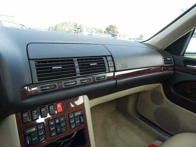 Mercedes-benz - 1993 - s-klasse - 600 sel - personenauto - afbeelding 15 van  35