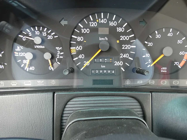 Mercedes-benz - 1993 - s-klasse - 600 sel - personenauto - afbeelding 17 van  35