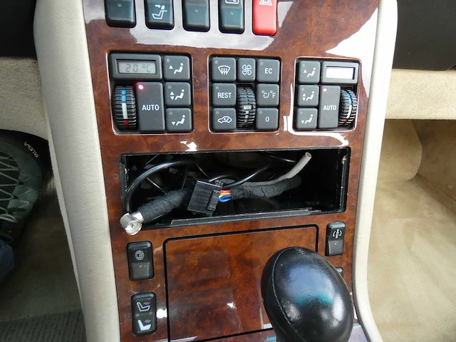 Mercedes-benz - 1993 - s-klasse - 600 sel - personenauto - afbeelding 18 van  35