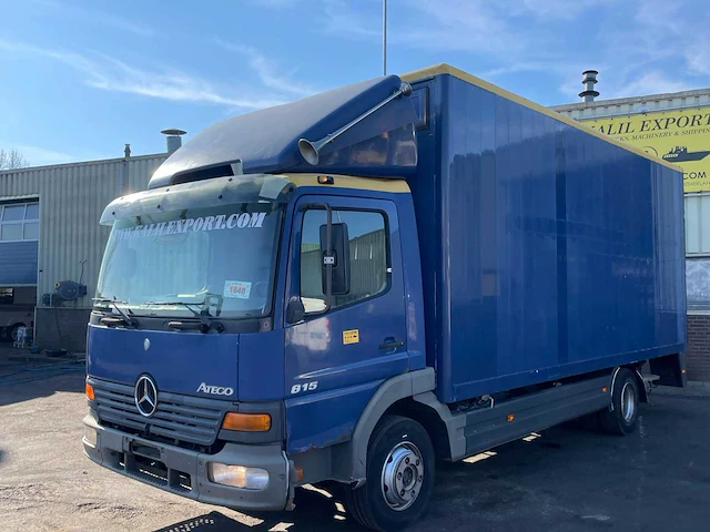 Mercedes benz - 1999 - 815 atego - vrachtwagen - afbeelding 1 van  12