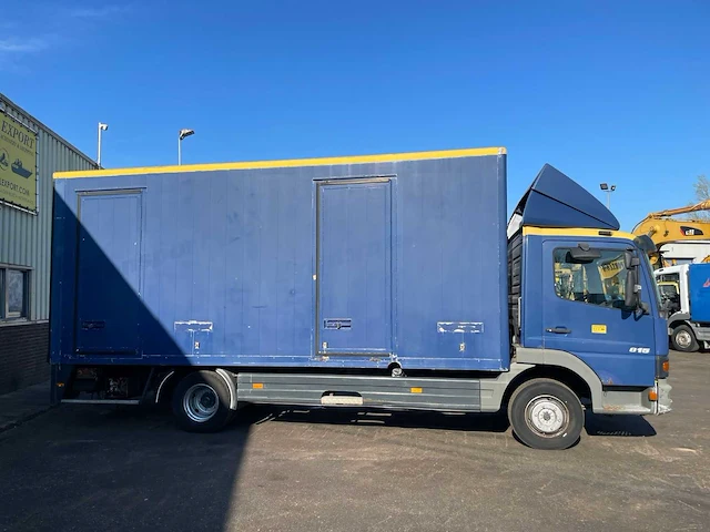 Mercedes benz - 1999 - 815 atego - vrachtwagen - afbeelding 8 van  12