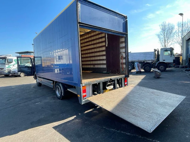Mercedes benz - 1999 - 815 atego - vrachtwagen - afbeelding 11 van  12