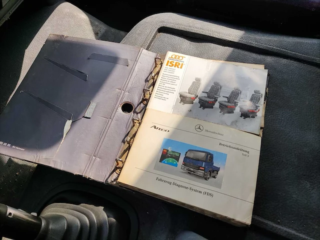 Mercedes-benz - 1999 - vrachtwagen - afbeelding 47 van  51