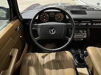 Mercedes-benz - 200-280 (w115) - 240 d 3.0 - 1975 - oldtimer - afbeelding 10 van  45