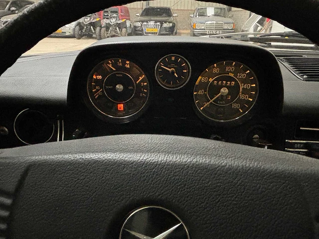 Mercedes-benz - 200-280 (w115) - 240 d 3.0 - 1975 - oldtimer - afbeelding 13 van  45