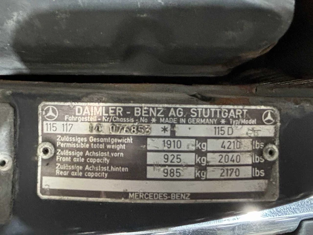 Mercedes-benz - 200-280 (w115) - 240 d 3.0 - 1975 - oldtimer - afbeelding 17 van  45