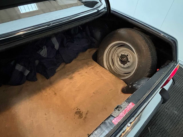 Mercedes-benz - 200-280 (w115) - 240 d 3.0 - 1975 - oldtimer - afbeelding 30 van  45