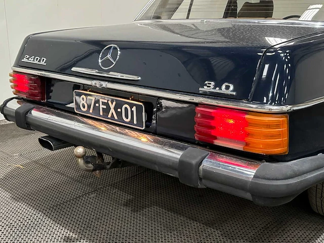 Mercedes-benz - 200-280 (w115) - 240 d 3.0 - 1975 - oldtimer - afbeelding 31 van  45