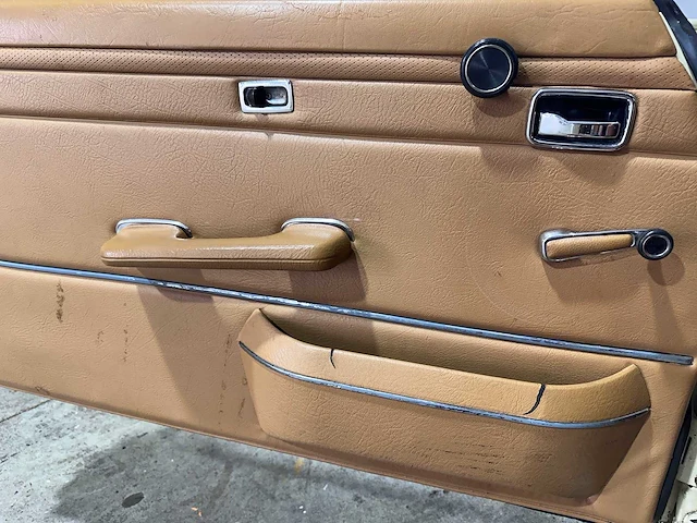 Mercedes-benz - 200-280 (w115) - 250 c lpg - 14-58-xm - afbeelding 4 van  20