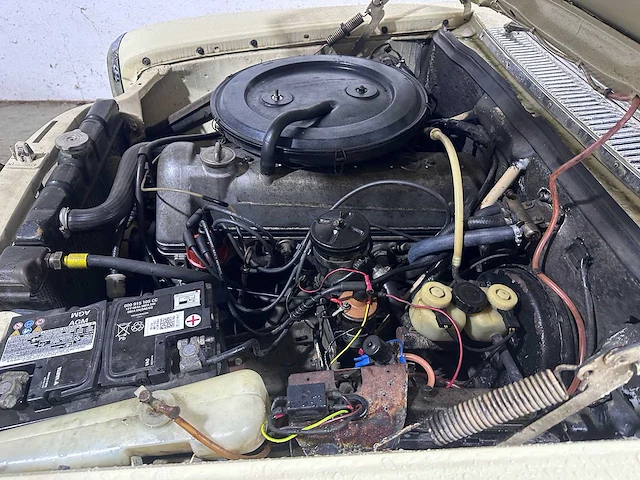 Mercedes-benz - 200-280 (w115) - 250 c lpg - 14-58-xm - afbeelding 13 van  20