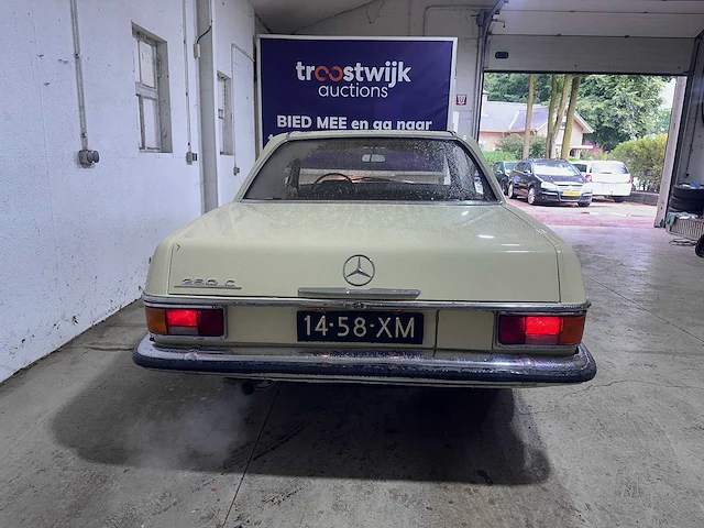 Mercedes-benz - 200-280 (w115) - 250 c lpg - 14-58-xm - afbeelding 15 van  20