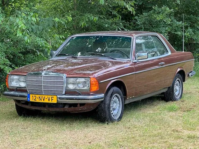 Mercedes-benz - 200-280 (w123) - 280 ce - 12-nv-vf - 1979 - afbeelding 9 van  12