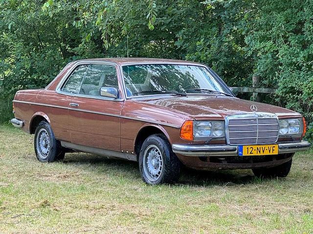 Mercedes-benz - 200-280 (w123) - 280 ce - 12-nv-vf - 1979 - afbeelding 1 van  12