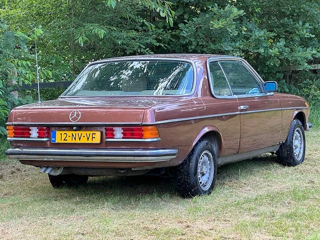 Mercedes-benz - 200-280 (w123) - 280 ce - 12-nv-vf - 1979 - afbeelding 6 van  12