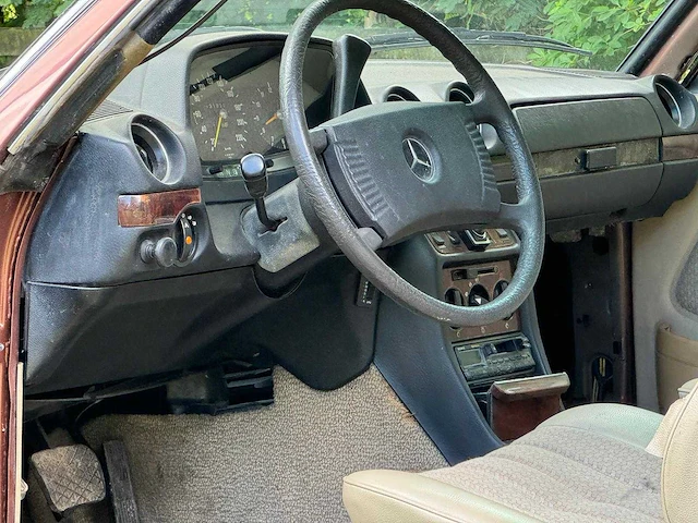 Mercedes-benz - 200-280 (w123) - 280 ce - 12-nv-vf - 1979 - afbeelding 10 van  12