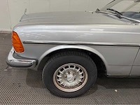 Mercedes-benz - 200-280 (w123) 230 c oldtimer - 1978 - afbeelding 32 van  34