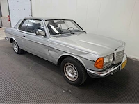 Mercedes-benz - 200-280 (w123) 230 c oldtimer - 1978 - afbeelding 8 van  34