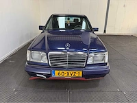 Mercedes-benz - 200-500 (w124) - oldtimer - 1987 - afbeelding 2 van  33
