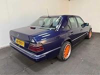 Mercedes-benz - 200-500 (w124) - oldtimer - 1987 - afbeelding 4 van  33