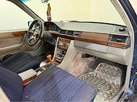 Mercedes-benz - 200-500 (w124) - oldtimer - 1987 - afbeelding 10 van  33