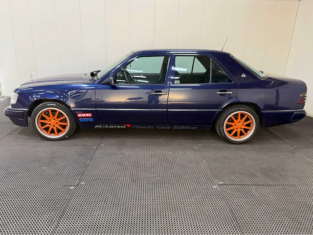 Mercedes-benz - 200-500 (w124) - oldtimer - 1987 - afbeelding 29 van  33