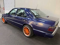 Mercedes-benz - 200-500 (w124) - oldtimer - 1987 - afbeelding 30 van  33