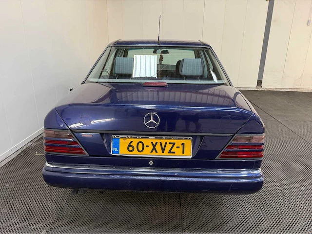 Mercedes-benz - 200-500 (w124) - oldtimer - 1987 - afbeelding 33 van  33