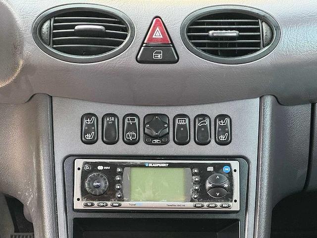 Mercedes-benz - 2001 - a-klasse - 140 elegance - 2-xft-10 - afbeelding 2 van  11